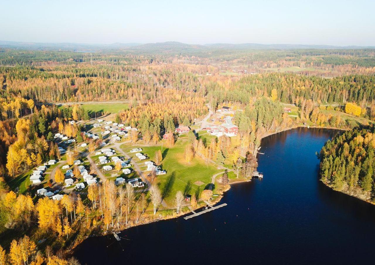 Villa Gladtjaern Smedjebacken Екстериор снимка