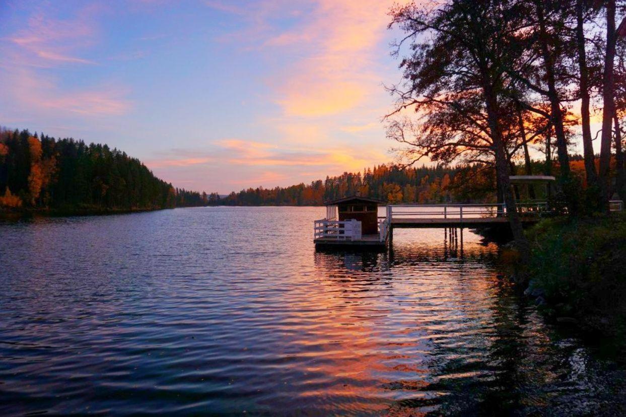 Villa Gladtjaern Smedjebacken Екстериор снимка