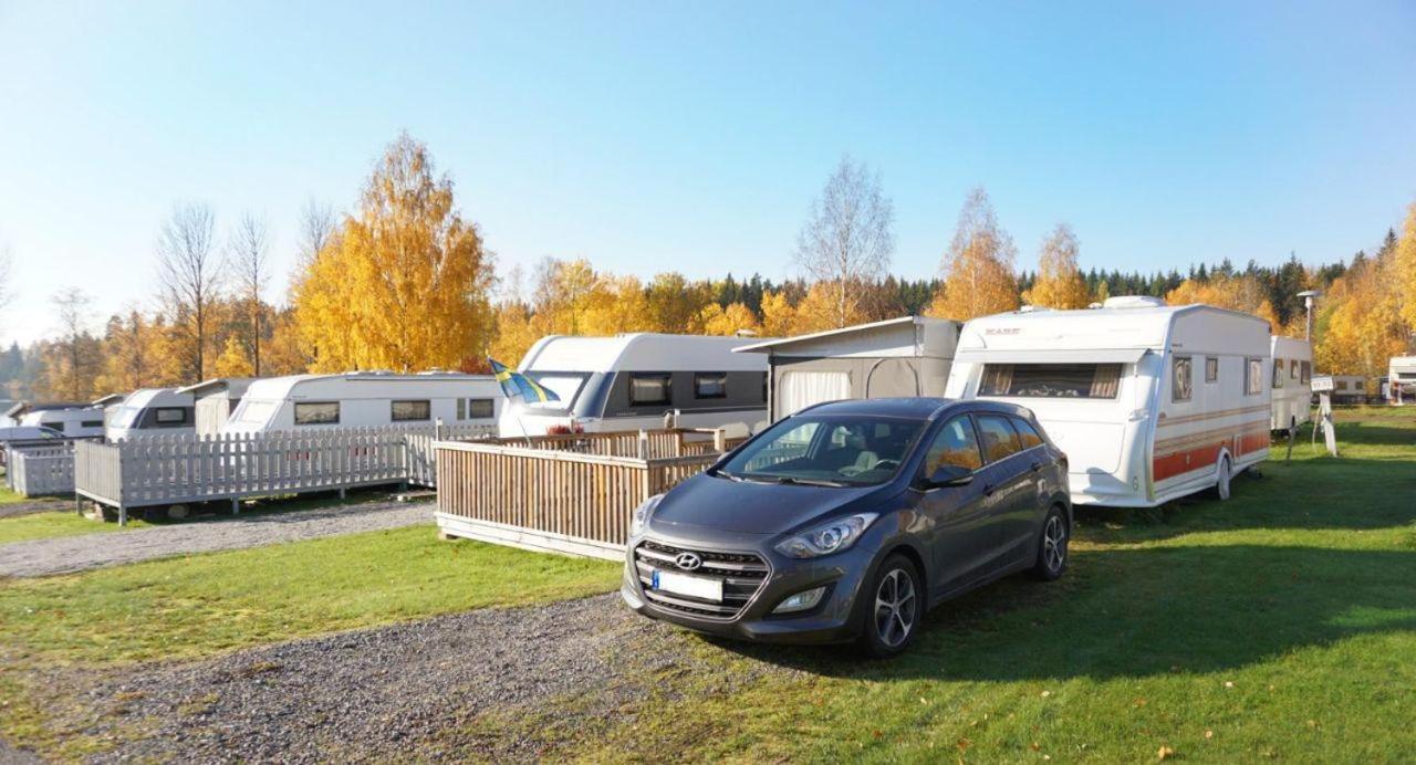 Villa Gladtjaern Smedjebacken Екстериор снимка